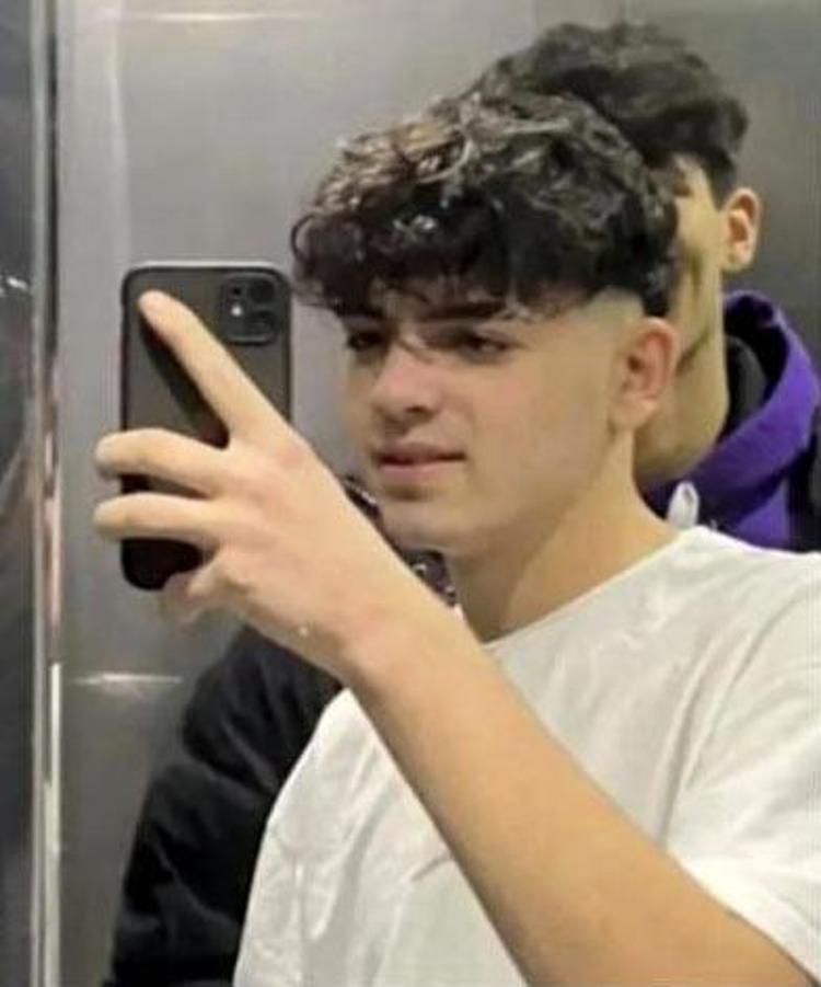 DÜNYA BAŞIMA YIKILDI