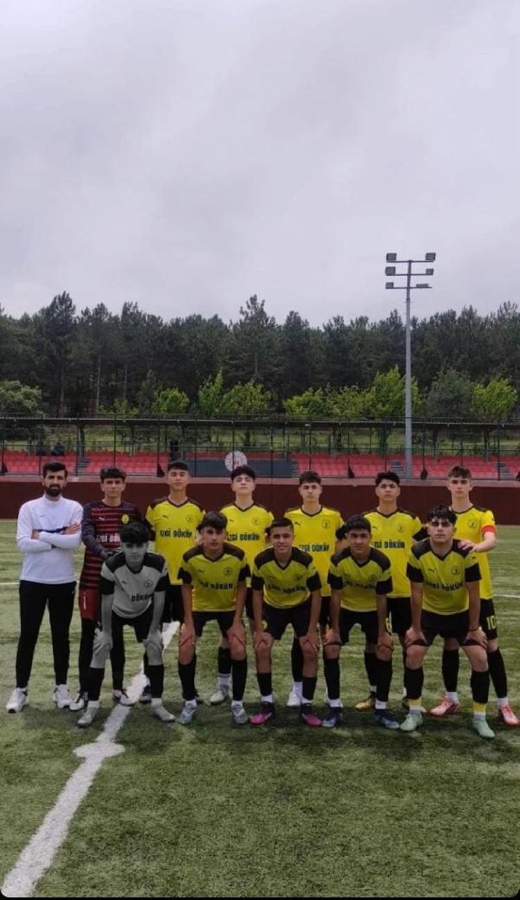 TEK DÜNYASI FUTBOLDU