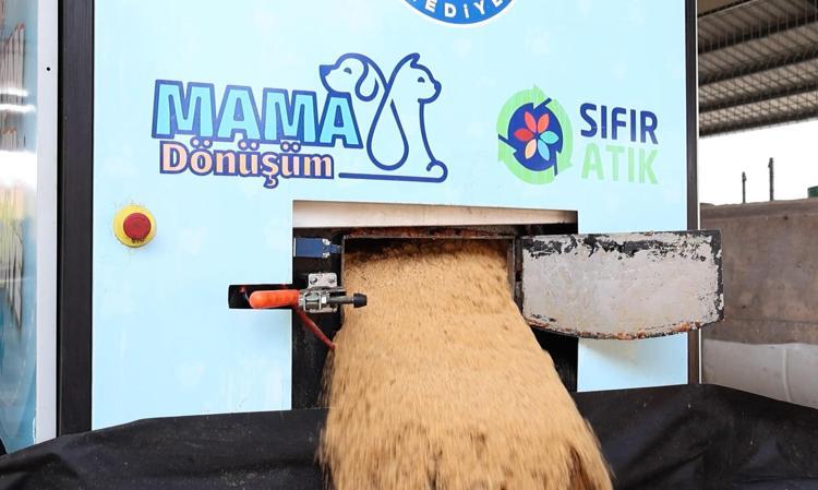 ÖZELLİKLE KIŞ AYLARINDA YEMEK VE SU ÇOK ÖNEMLİ