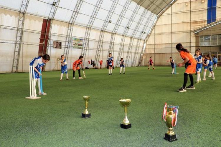 TAKIMIMIZA DAHA ÇOK DESTEK BEKLİYORUZ