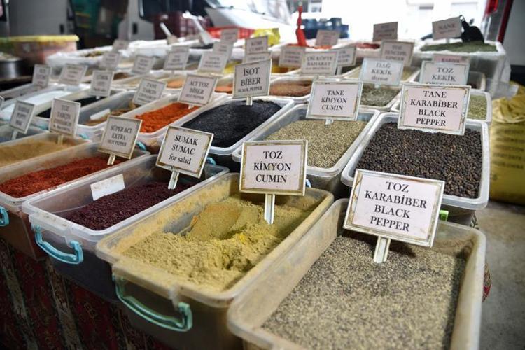 KURU ORTAMDA, GÜNEŞ IŞINLARINDAN KORUYARAK SAKLANMALI