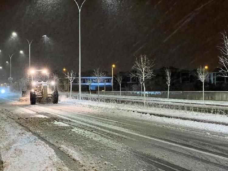 2 İLÇEDE OKULLAR TATİL EDİLDİ