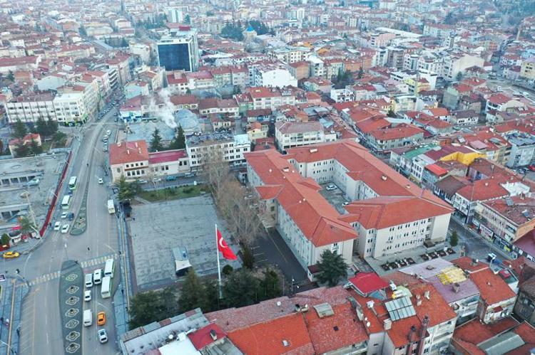 180 OKULUMUZU YENİDEN YAPTIK