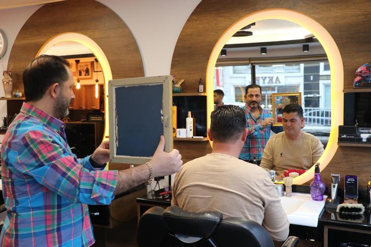 ‘KUAFÖRLERDE EN ÇOK EGZEMA HASTALIĞI GÖRÜLÜYOR