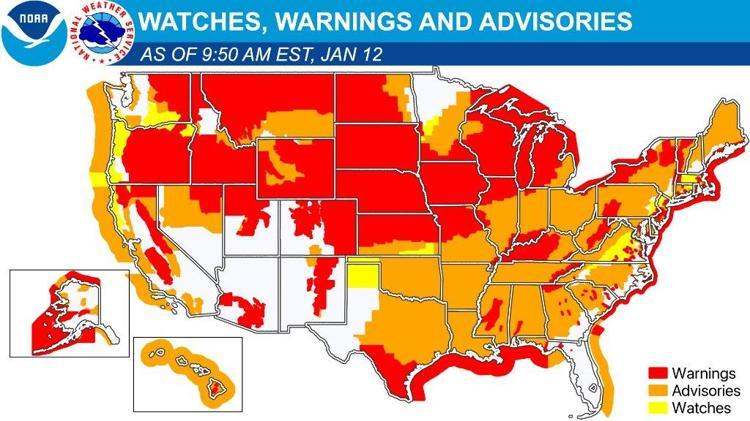 FIRTINA SEBEBİYLE 2 KİŞİ HAYATINI KAYBETTİ