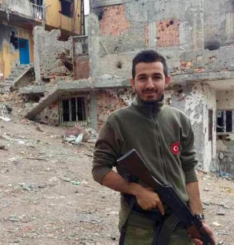 ŞEHİT ÜSTEĞMEN DELEN, SON YOLCULUĞUNA UĞURLANDI