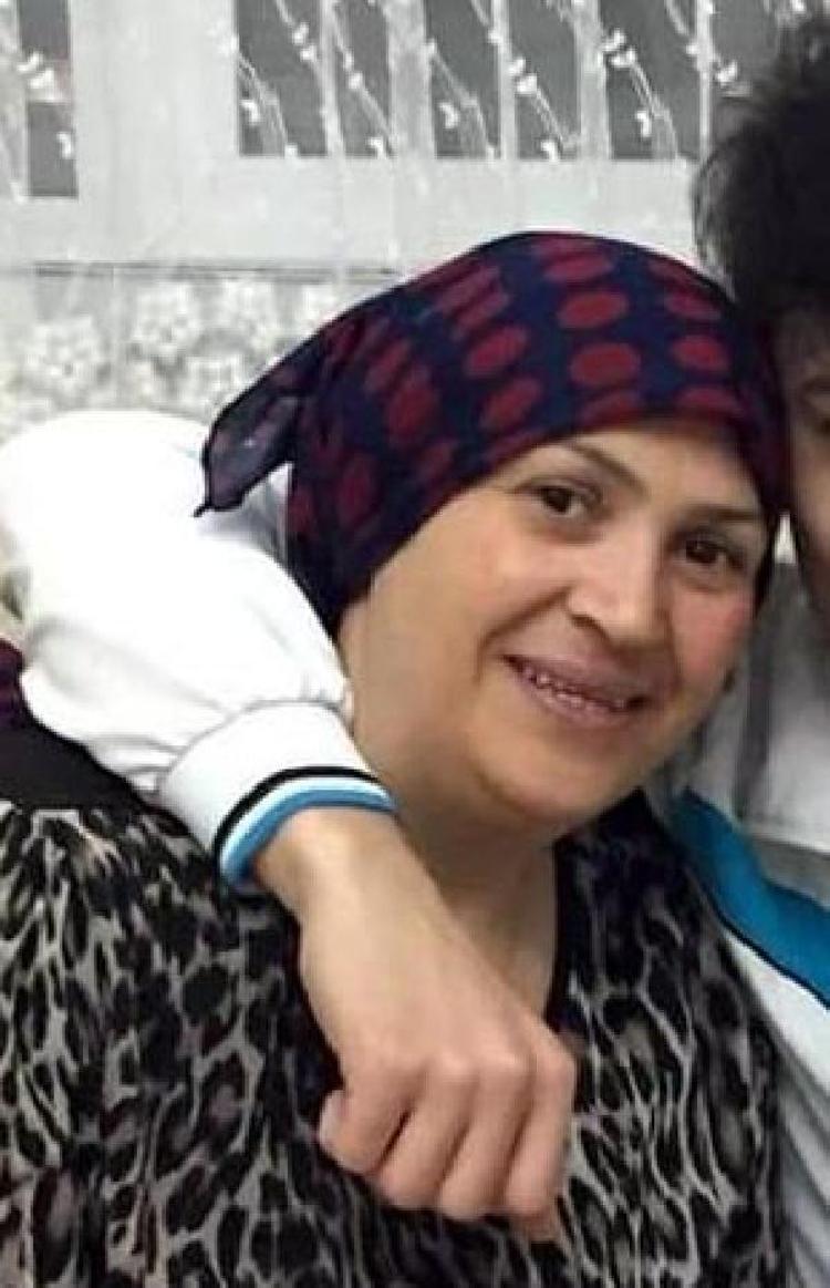 TEL ÖRGÜNÜN YERİNE KOMİK BİR ŞEKİLDE YATAK KOYMUŞLAR