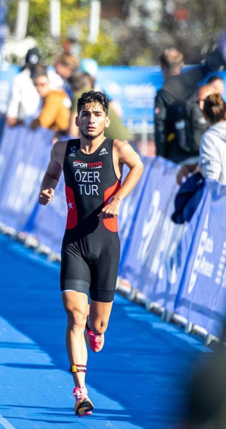 DÜNYADA EN HIZLI GELİŞEN SPORCULARDAN BİRİ