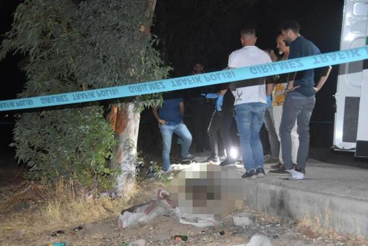 ORMANA GÖTÜRÜP, OTOMOBİLİN İÇİNDE GÖĞSÜNE ATEŞ ETMİŞ