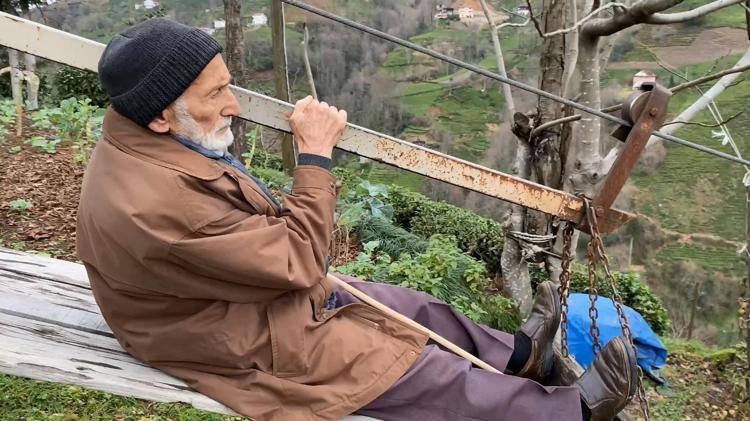 DÜŞTÜN MÜ HİÇ KURTULUŞUN YOK