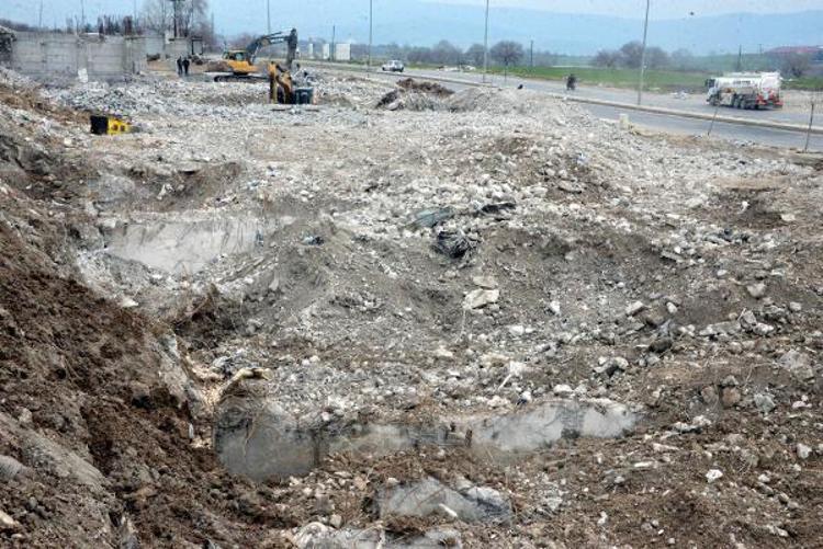 10 ŞİDDETİNE DAYANACAK DEDİKLERİ BİNA 10 SANİYE DAYANAMADI