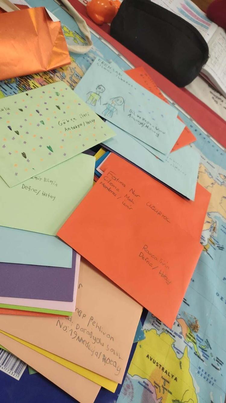 SALLANTIDAN AYAKTA DURAMIYORDUK