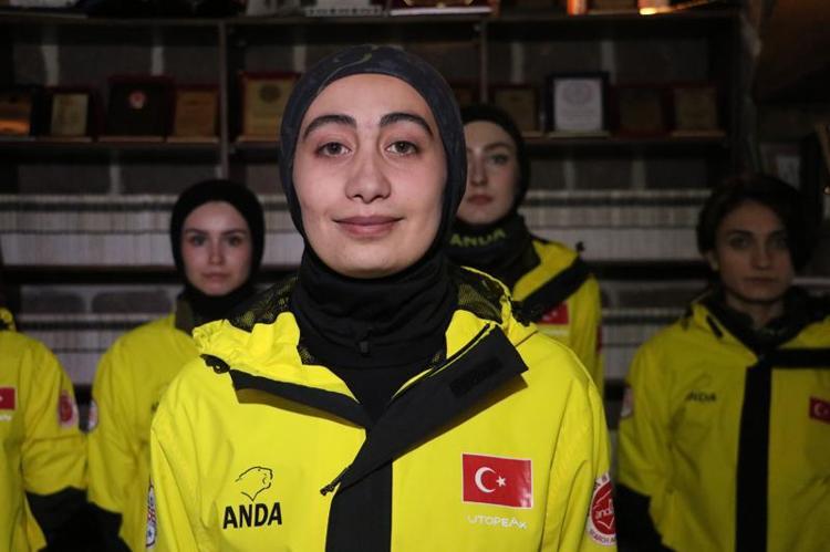 DEPREMDE GÖREV ALDIK