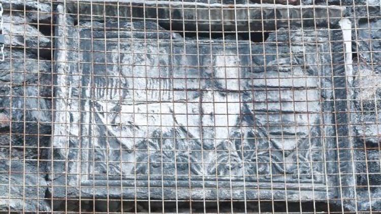 “ARABALAR GEÇERKEN SÜRTEBİLİYOR