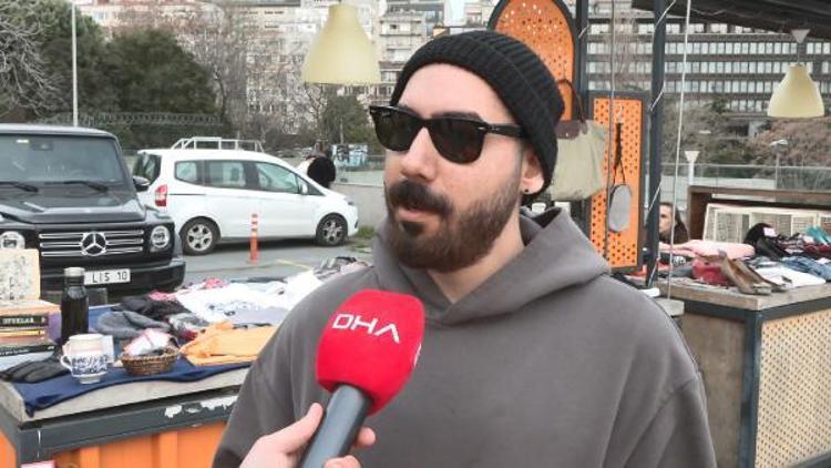 İNSANLAR BU PAZARDA SEVGİLİME NE ALABİLİRİM DİYE FİKİR ALIYORLAR