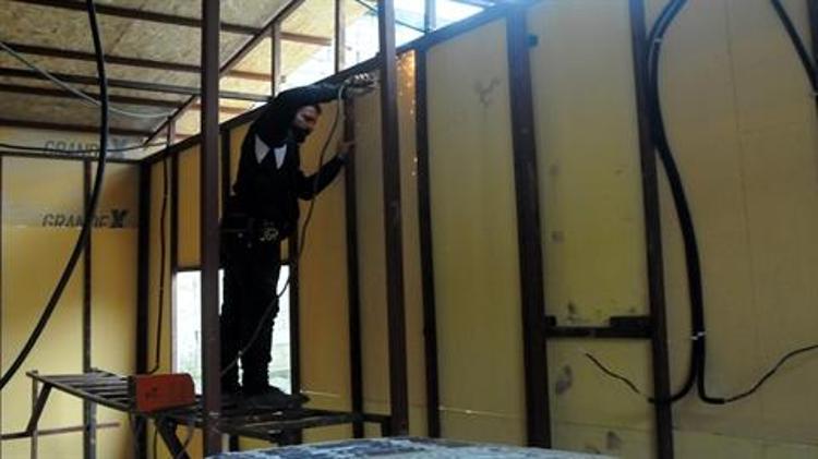 BEN ÇOK ÜŞÜYORUM DEDİ