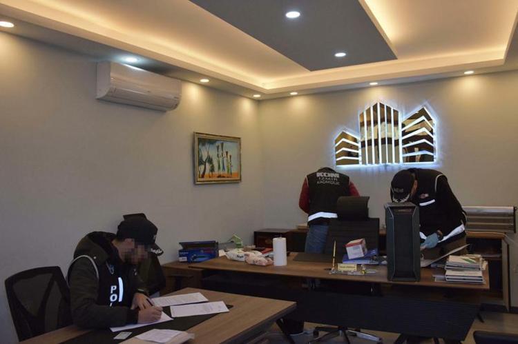 PARASI ÇALINAN VE MAĞDUR BENİM