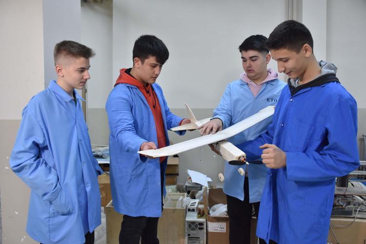 MALZEMELERİ TOPLARKEN BİRAZ ZORLANDIK