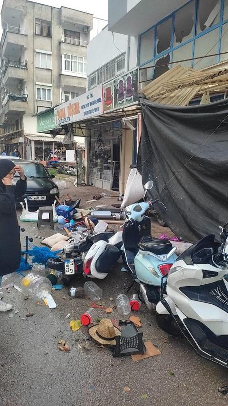 KUMLUCADA HORTUM ÇIKTI; 3 ÇOCUK YARALANDI