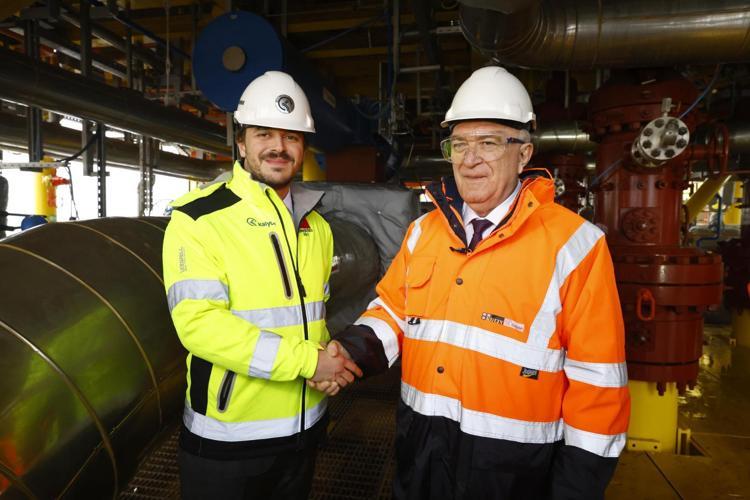 TÜRKLER ÇOK ÖNEMLİ İŞLER YAPIYOR