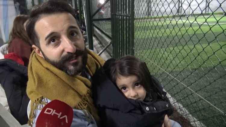 EŞİNİ SAHA KENARINDAN DESTEKLİYOR