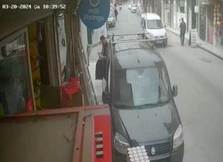 OTOMOBİLİ HASTANE OTOPARKINA BIRAKTI