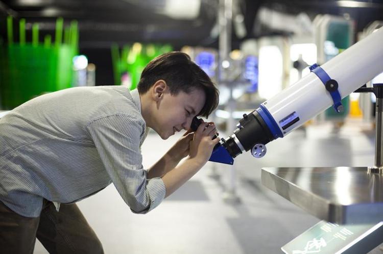 ÖĞRENCİLER BÜYÜK İLGİ GÖSTERİYOR