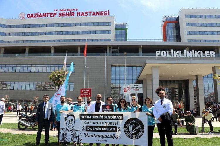 ‘SAĞLIKTA ŞİDDET SON 10 YILDA YÜZDE 600 ARTTI’