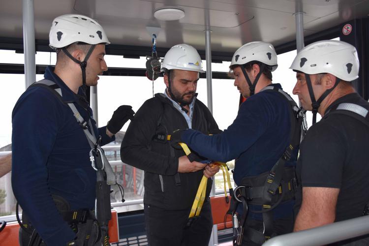 ‘EKİPMAN VE OPERATÖR HER ZAMAN KABİNDE’