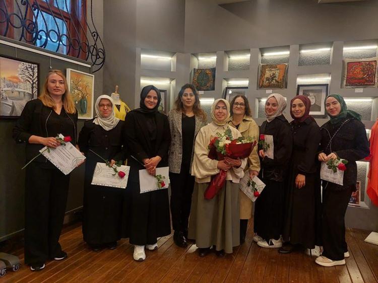 “HER BİR ESER, ÖĞRENCİLERİMİN SANATA OLAN TUTKUSUNU YANSITIYOR”