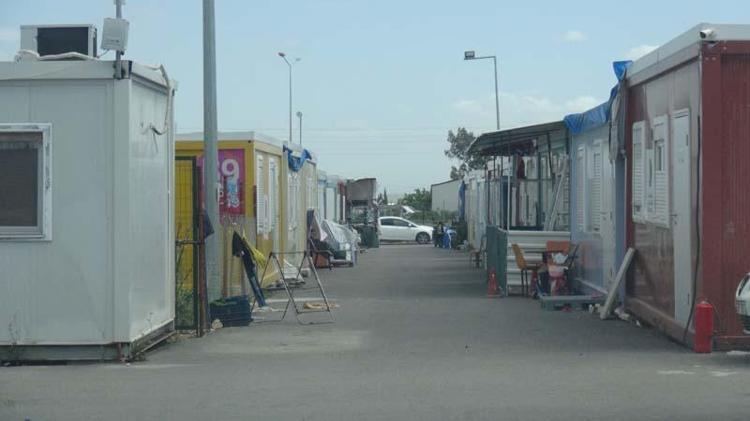 YILANLAR VE FARELER ETRAMIZDA DOLAŞIYOR