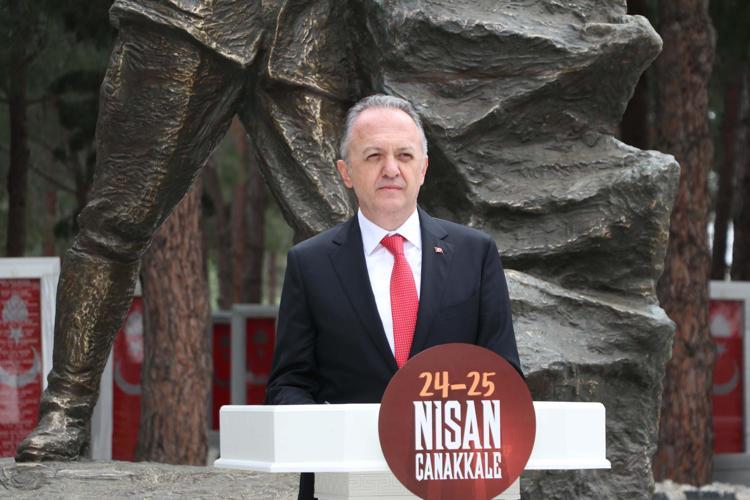 HER ZEMİNDE VERİLEN MÜCADELE EMSALSİZDİ