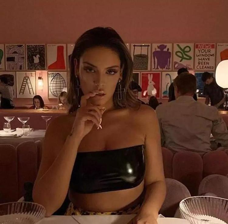 MEZARINDA RAHAT UYUMASINI İSTİYORUM