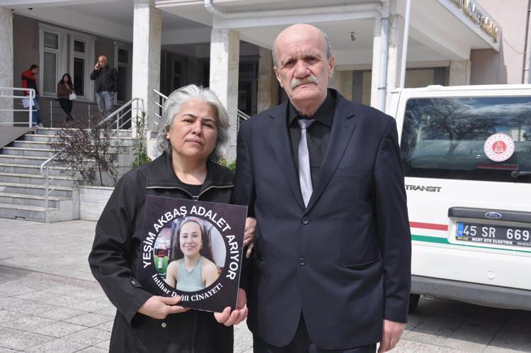 ELİNDEKİ KAN İZLERİNİ KOLONYA İLE SİLMİŞ