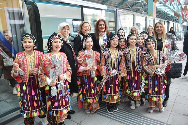 SİVAS TARİHİ BİR GÜN YAŞIYOR