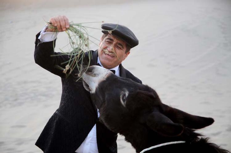 ‘EŞEĞİ HİÇ GÖRMEYEN ÇOCUKLARIMIZ VAR’