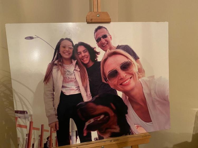 KATİLLER EVCİ OLARAK DIŞARIYA ÇIKMASIN