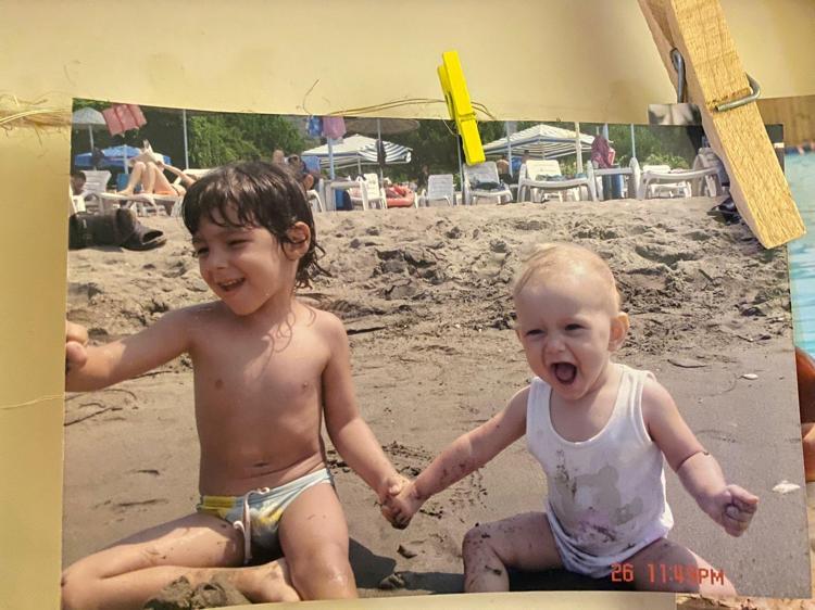 EV BAKACAKKEN MEZAR YERİ BAKTIK