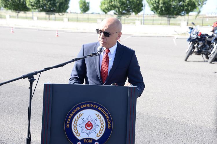‘DİYARBAKIR, 81 İL İÇERİSİNDE SUÇLARIN AZALTILMASINDA EN ÜST SIRALARA YÜKSELTİLMİŞTİR’