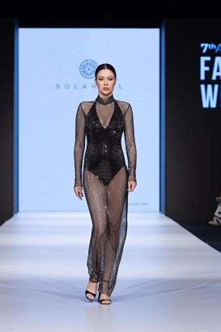 ANTALYA FASHION WEEKE BÜYÜK İLGİ