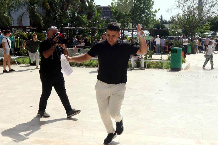 MANZARA YİNE DEĞİŞMEDİ