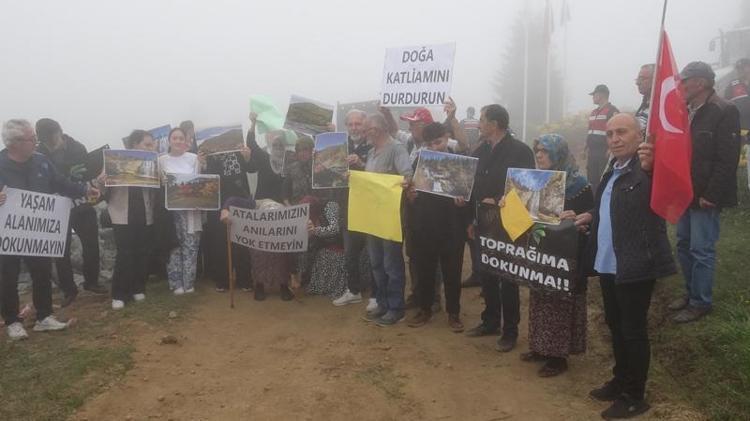 ‘ENDEMİK BİTKİLERİ VE DOĞAL GÜZELLİĞİ YOK EDECEKLER’
