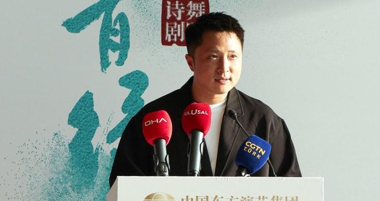 XİE: İSTANBUL’UN BÜYÜLEYİCİ ATMOSFERİNDE SAHNE ALMAKTAN BÜYÜK ONUR DUYUYORUM