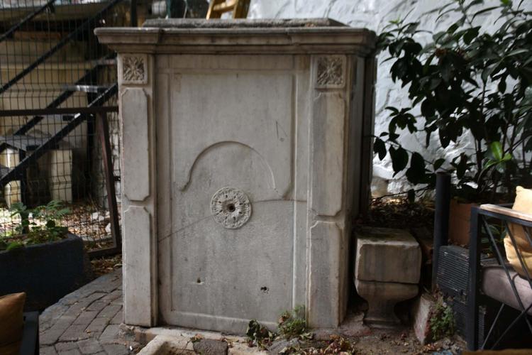 BUTİK VE KEBABÇI OLARAK KULLANILAN SEBİLLER VAR