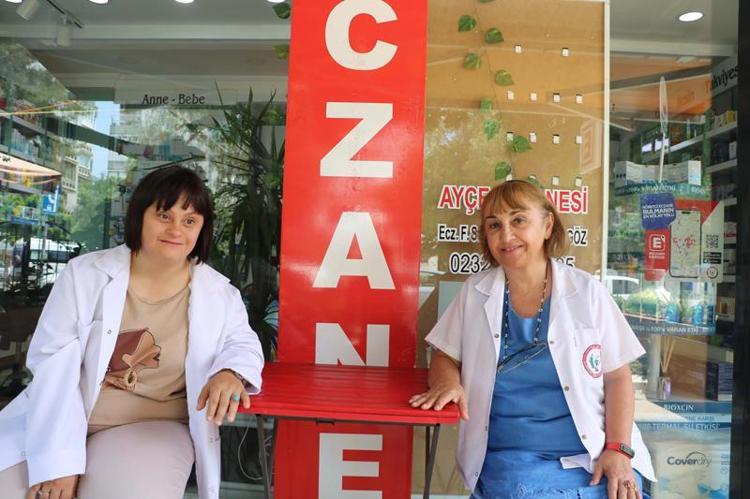 KIZIMLA GURUR DUYUYORUM