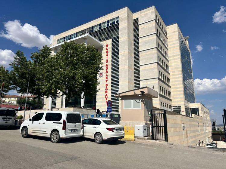 ‘SAVUNMAMI FİZİKİ OLARAK YAPMAK İSTİYORUM’