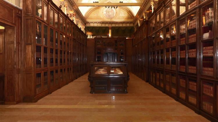 İSTANBUL’DAKİ 3 BÜYÜK SARAYDAN BİRİ