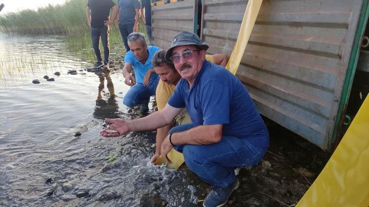 İZNİK GÖLÜ’NDE BALIKÇILIK DEVAM EDİYOR’