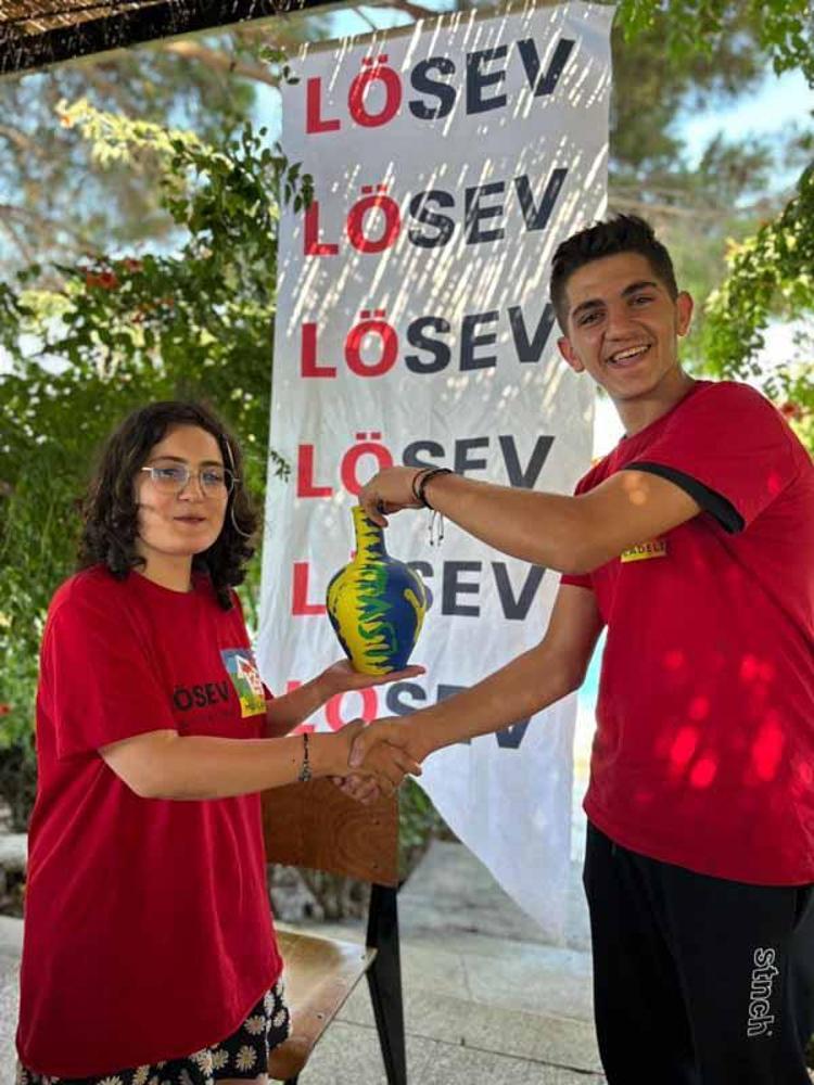 BU SÜREÇTE KİMSE SİZİ BEKLEMİYOR