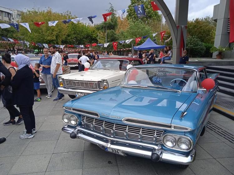 SLOGANIMIZ ZAFER BAYRAMININ 102. YILINDA 102 KLASİKLE YOLLARDA OLMAKTI